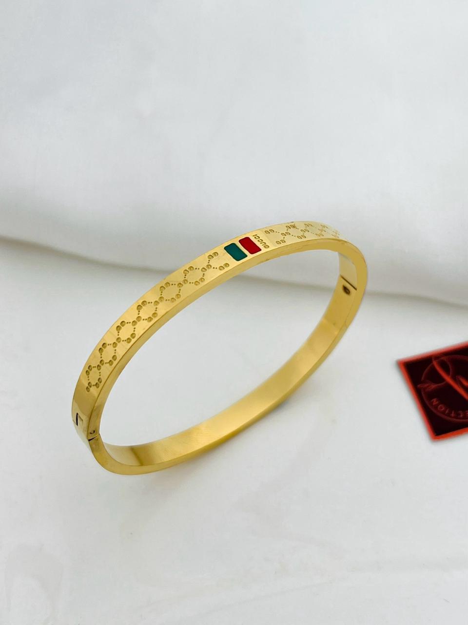 Golden Law Enforcement Style Handcuffs – Durable & Secure