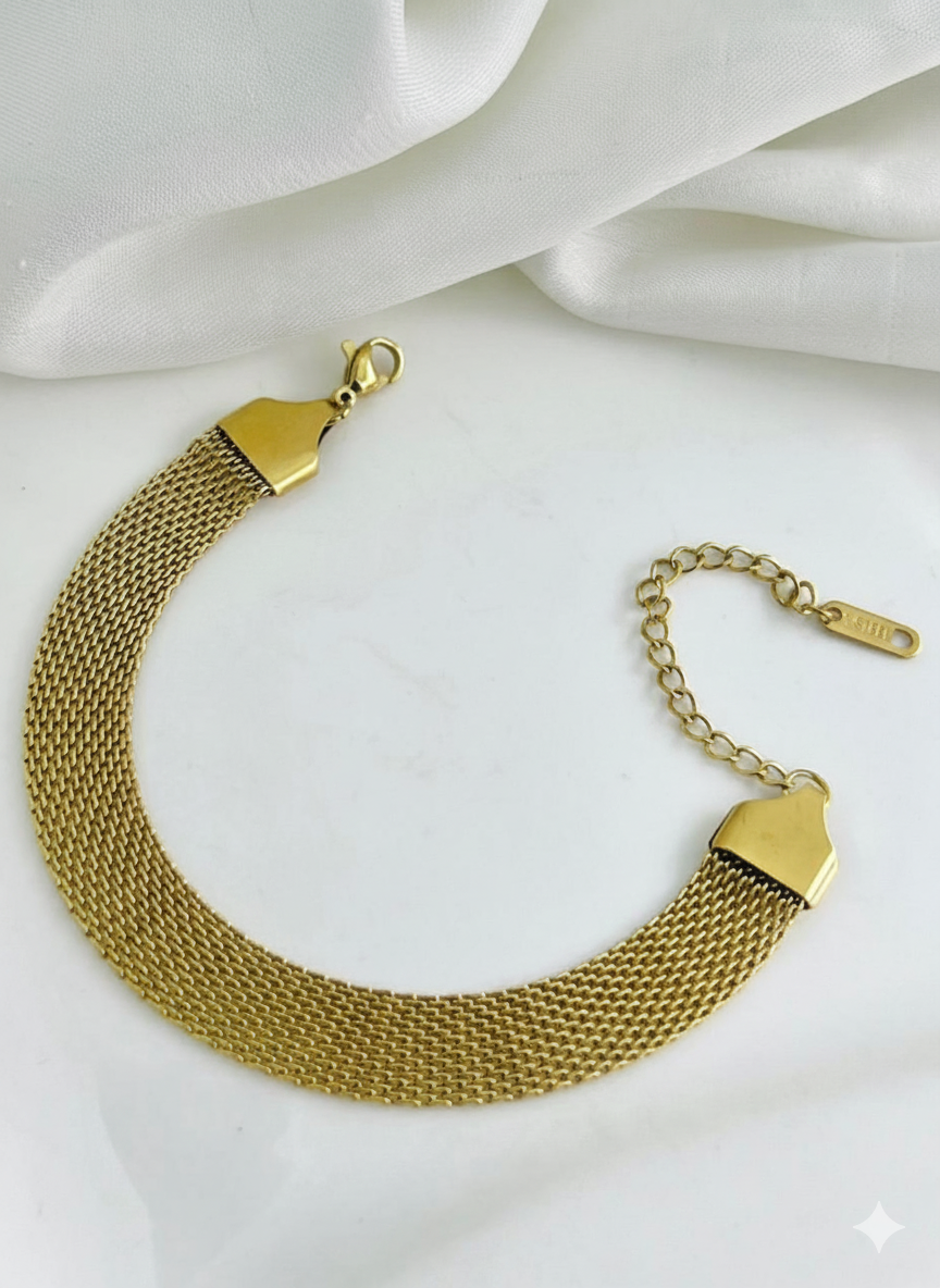 Elegant Gold-Plated Bracelet – Stylish Jewelry for Women