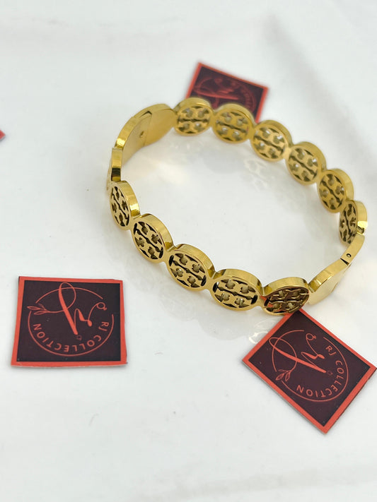 Realistic Metal Handcuffs