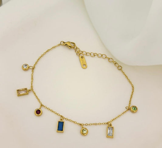 Gold-Plated Locket Pendant – Perfect for Photos and Keepsakes