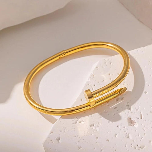 Elegant Gold Handcuffs – Perfect for Fashion or Props